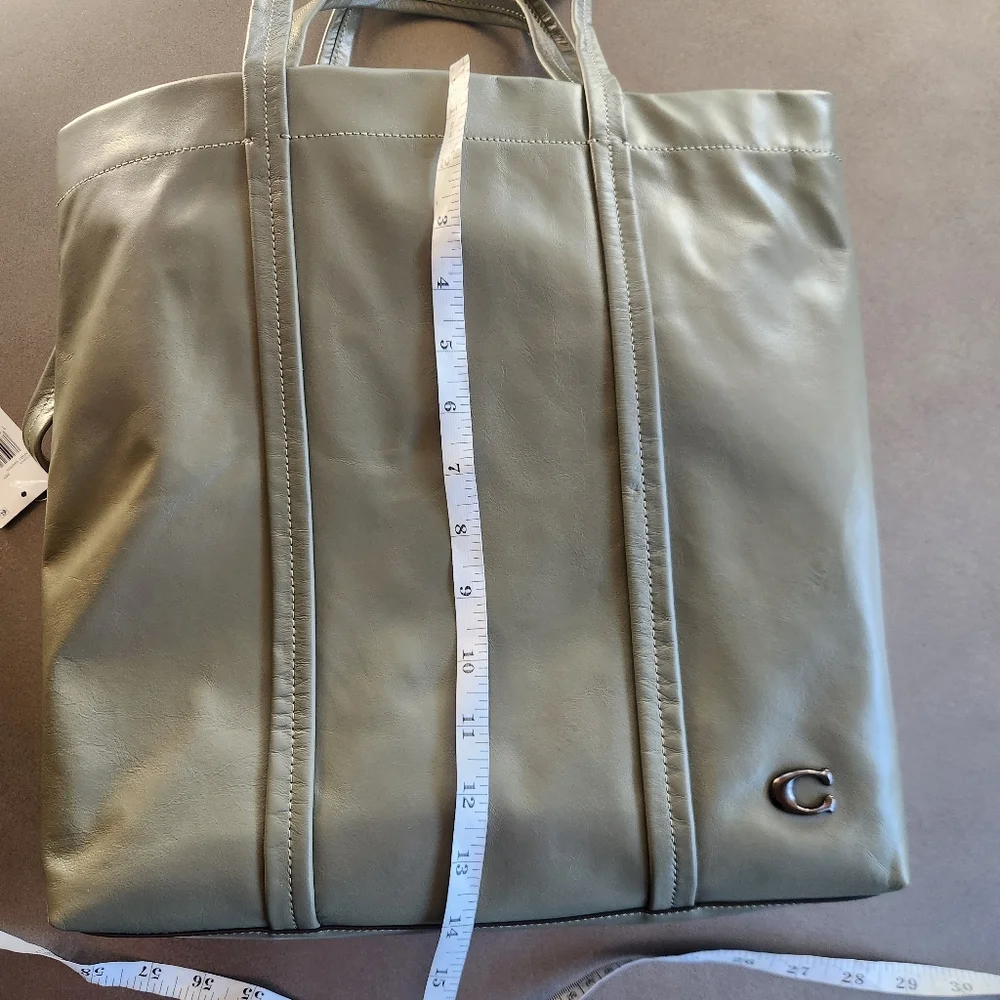 Coach Leather Green Hall Tote Bag 33  NWT $450